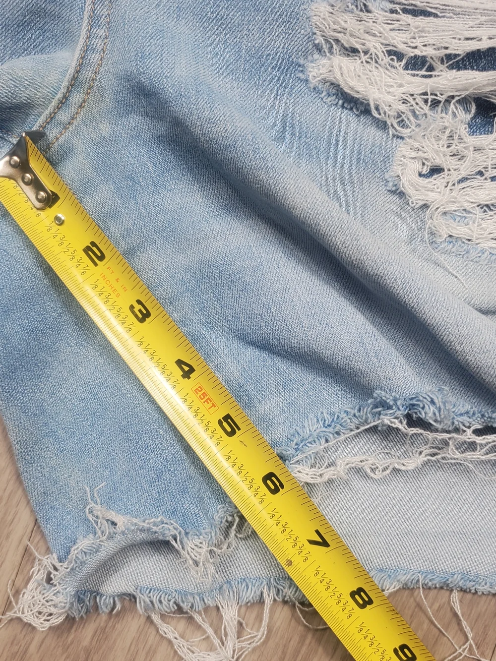 American Eagle The Dream Short Womans 16 Distressed Hem Frayed Denim Shorts - Picture 6 of 12